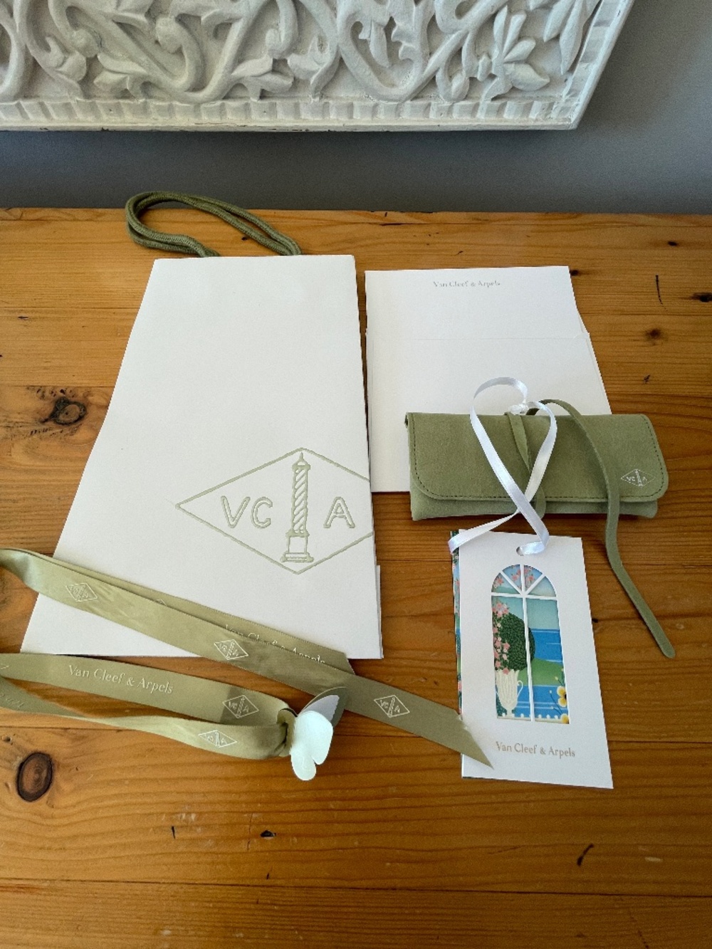 Van Cleef & Arpels Lot Cleaning Kit, Gift Bag, Gift Tag, Note Card, Ribbon! NEW!
